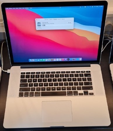 Macbook pro 256gb hot sale 15 inch