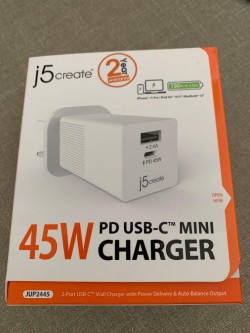 J5CREATE  45W 2-PORT DYNAMIC PD USB-C MINI CHARGER JUP2445